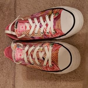 Women's 6.5 converse